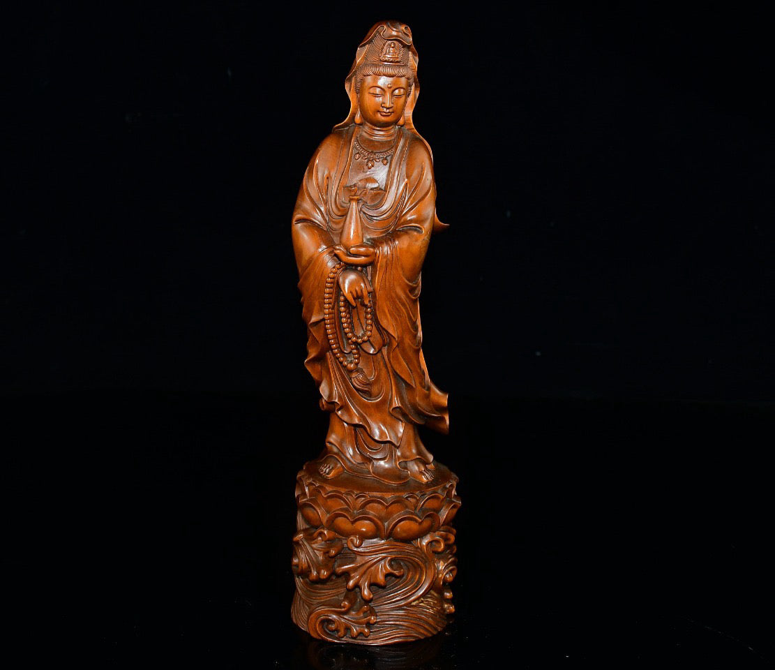 Boutique small leaf boxwood clear bottle Guanyin ornament