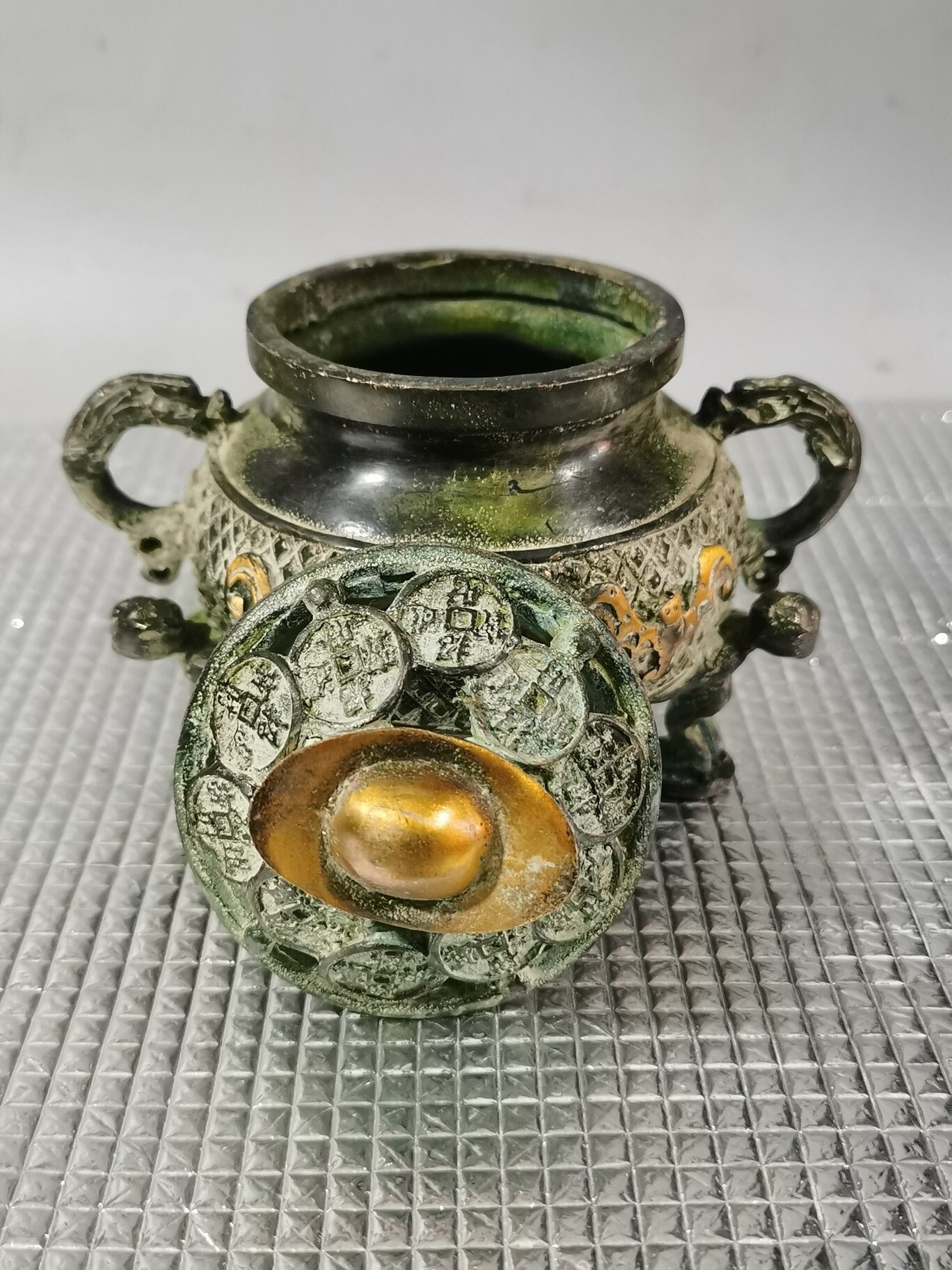 Chinese antique pure copper attracts wealth and treasures, incense burner incense