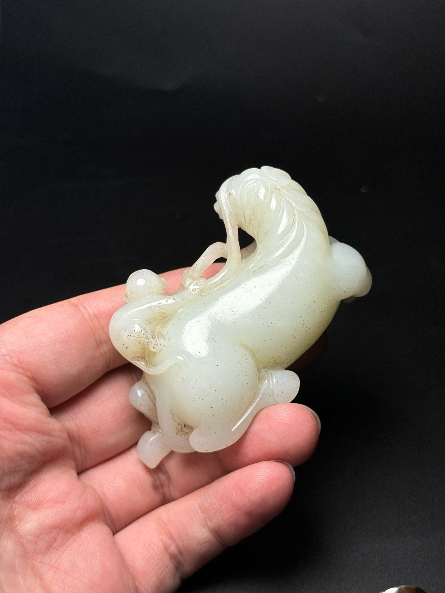 Chinese Antique Hetian Jade Hand Piece Will Be Marquised Immediately