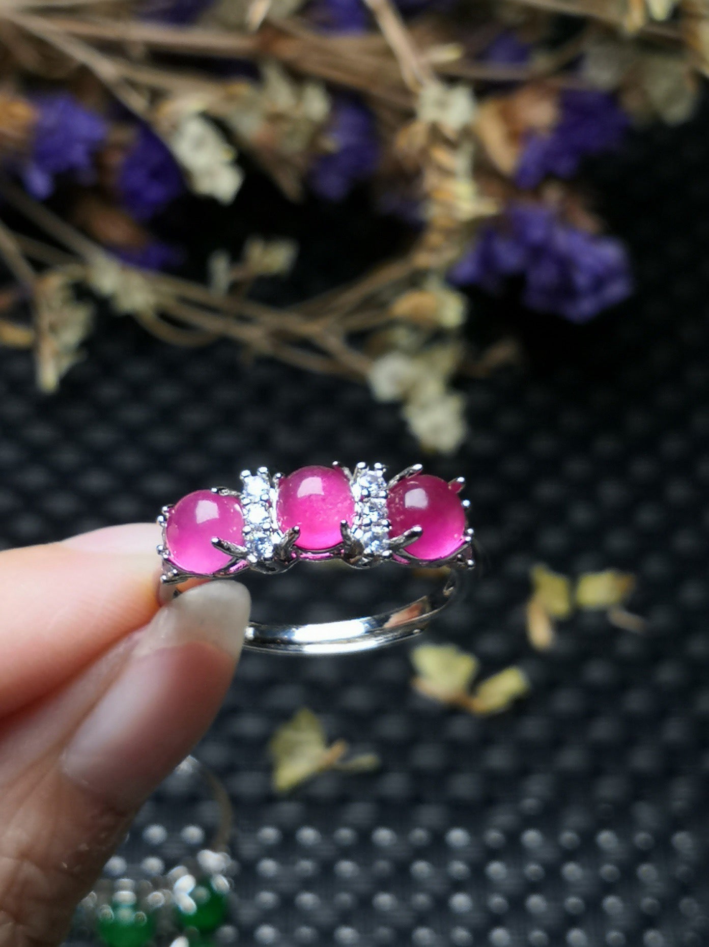 Ice inlaid jade ring