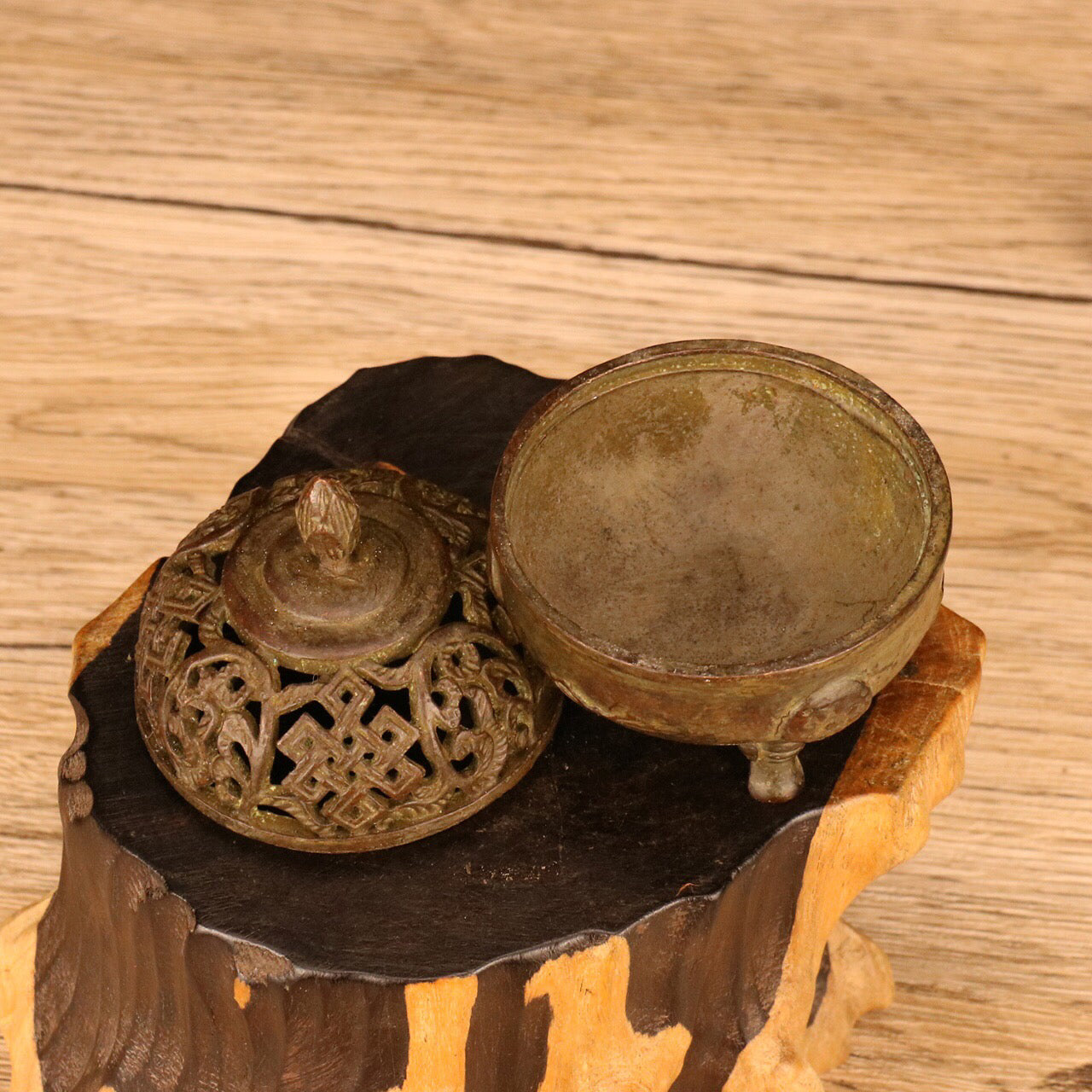Chinese antique incense burner