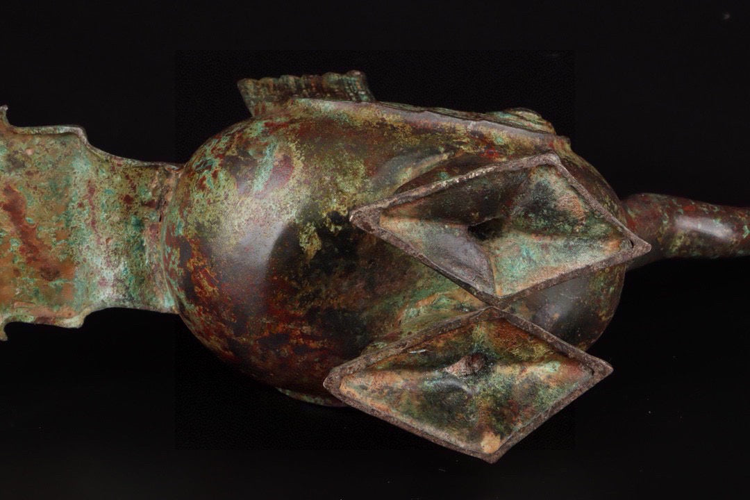 Chinese antique bronze flying bird statue