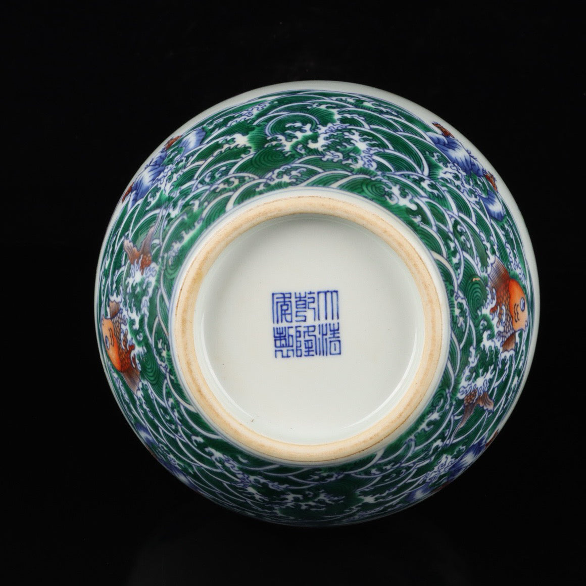 Blue and white Dou Cai Yun Long Wen Garlic Bottle