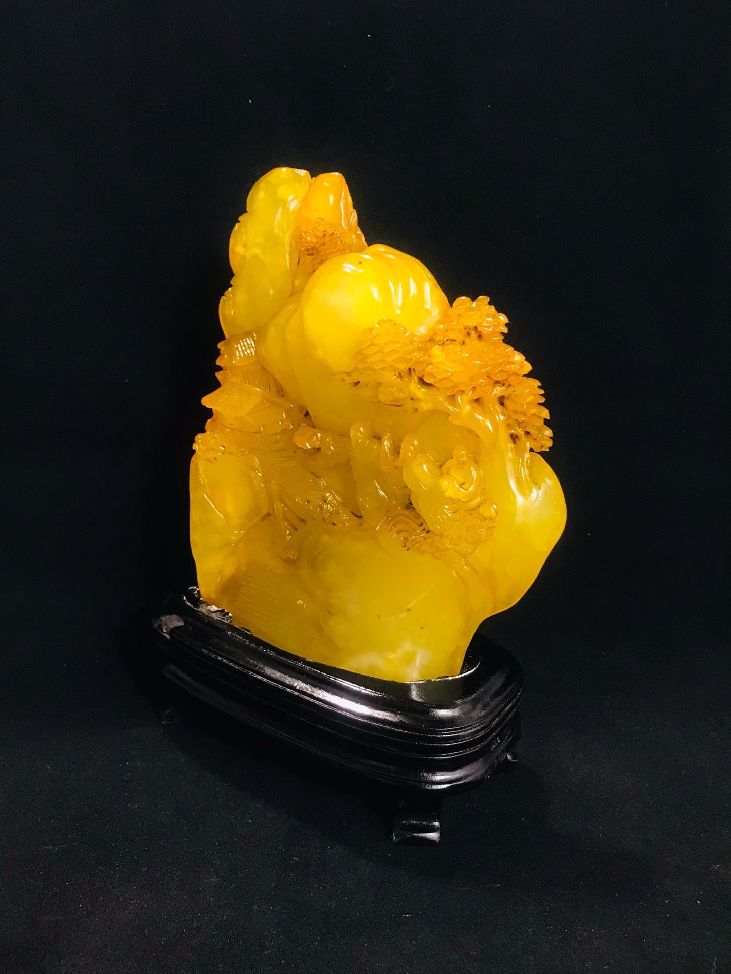Chinese antique Shoushan Tian Huangshi ornaments
