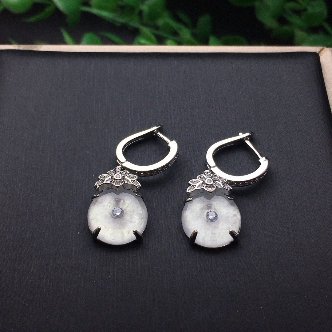 Ice seed safety buckle jade earrings