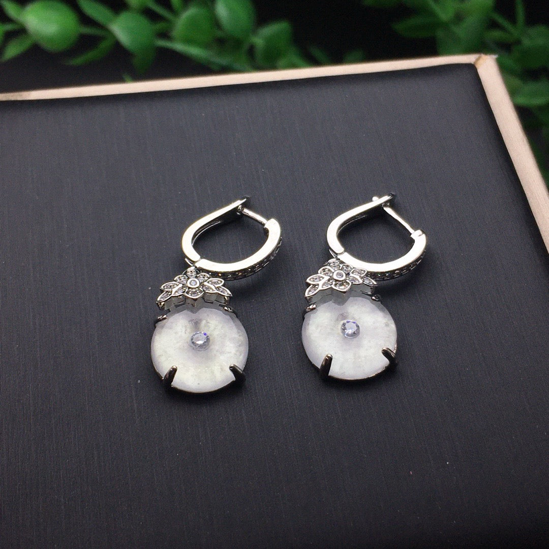 Ice seed safety buckle jade earrings