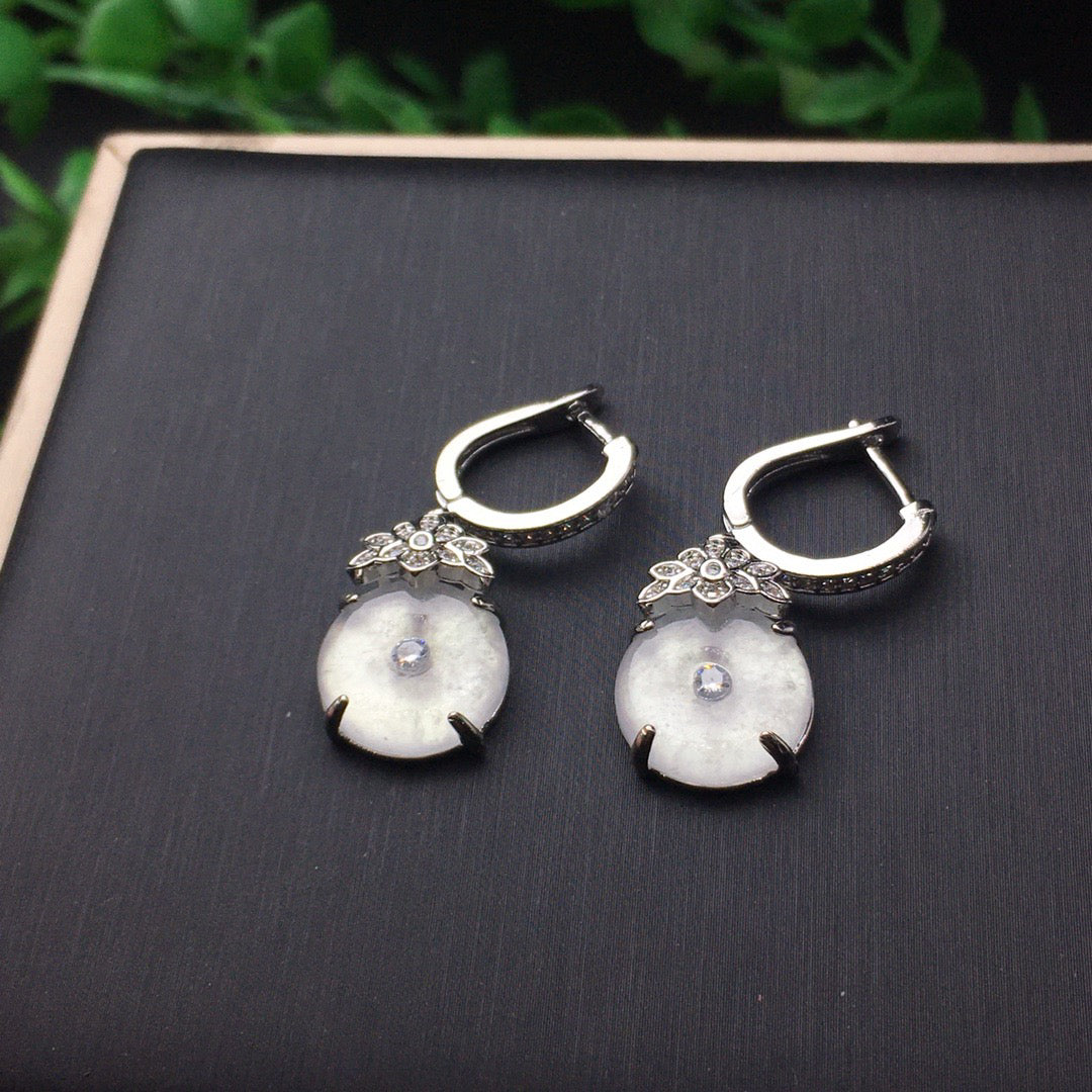 Ice seed safety buckle jade earrings