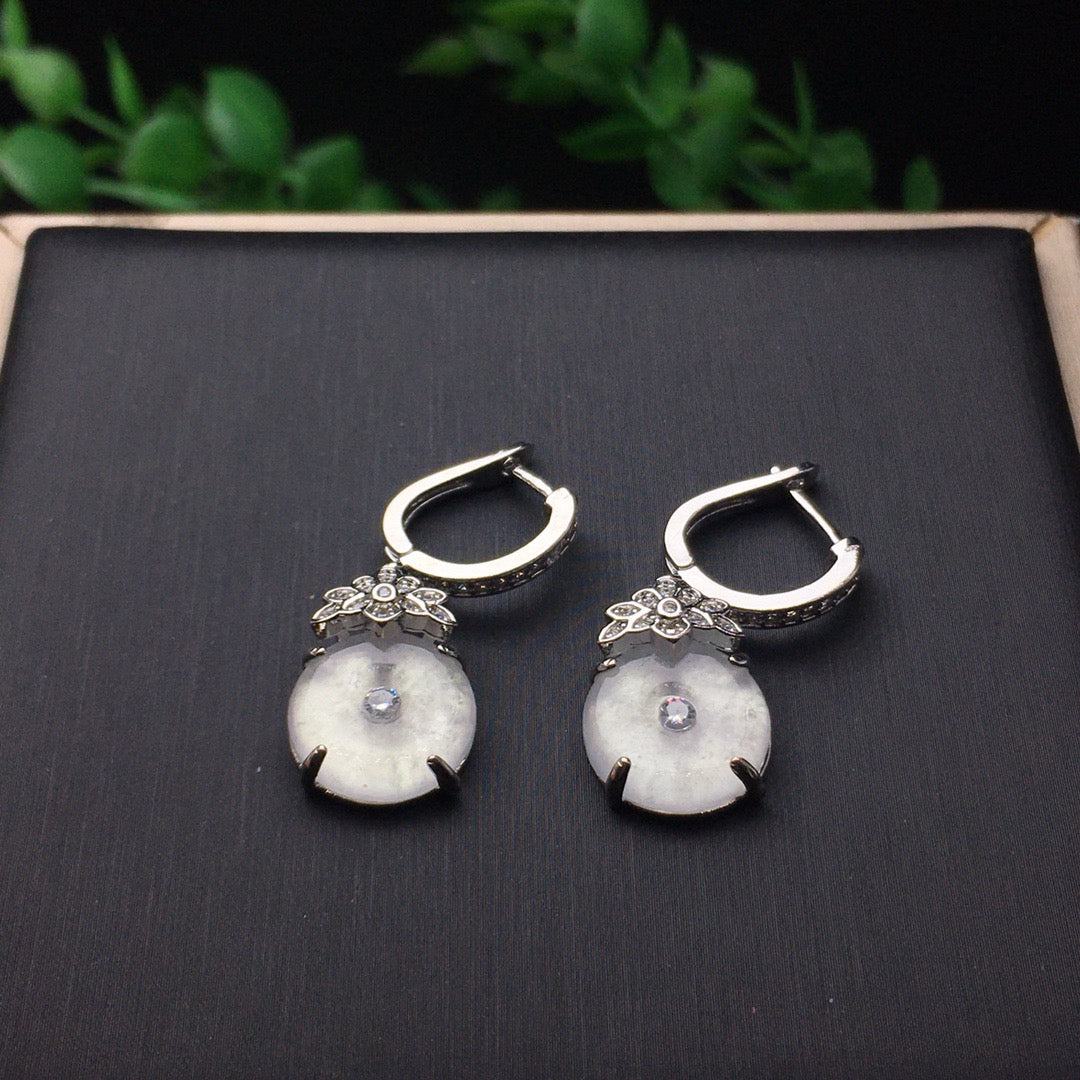 Ice seed safety buckle jade earrings