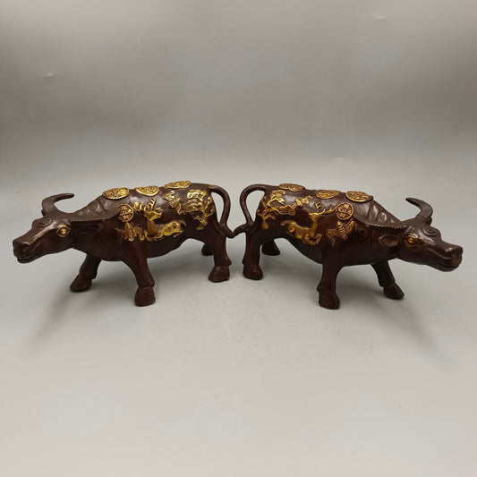 A pair of lucky cows for attracting wealth and bringing in treasures