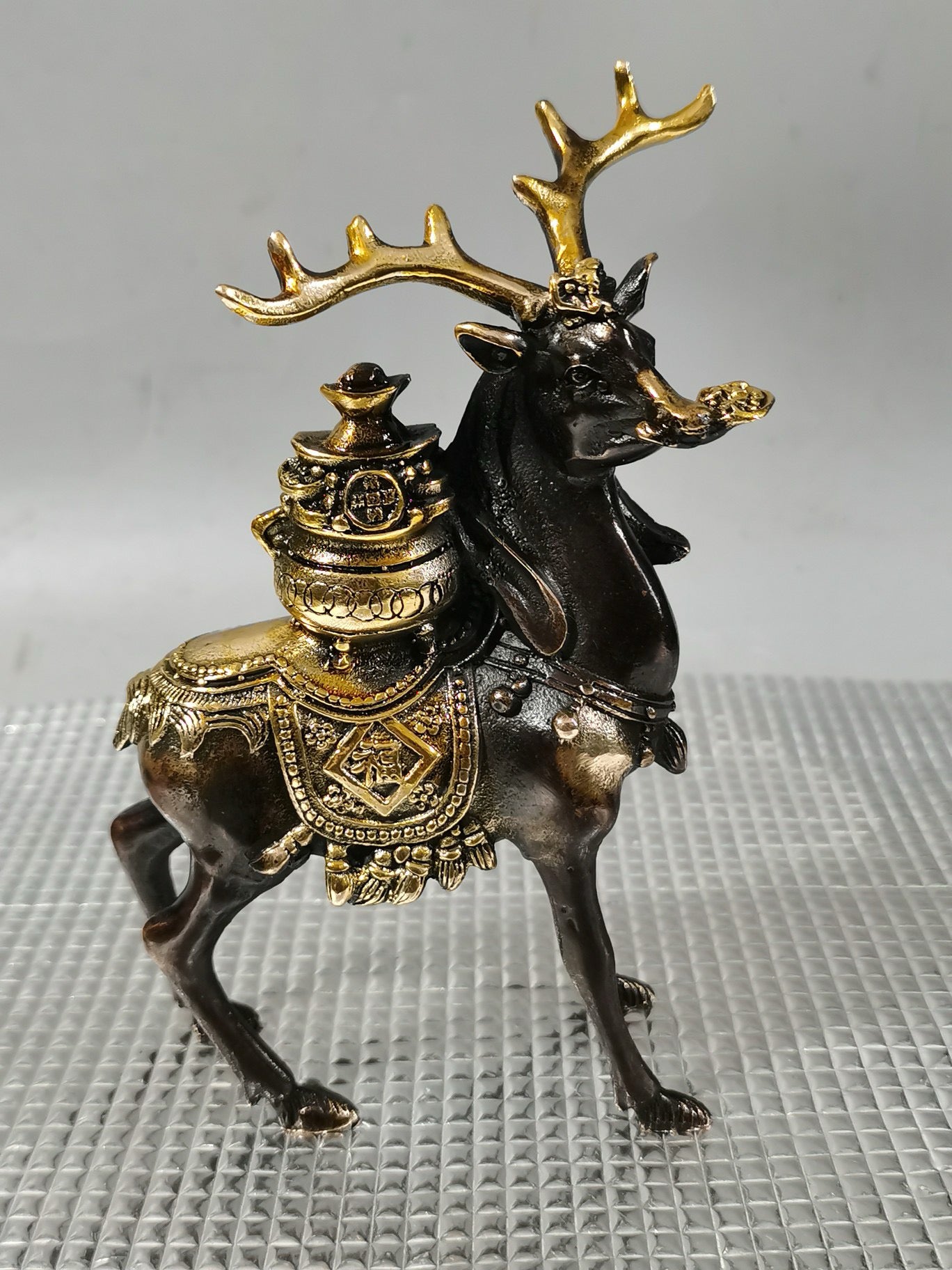 Chinese antique pure copper treasure pot deer attracting wealth ornaments