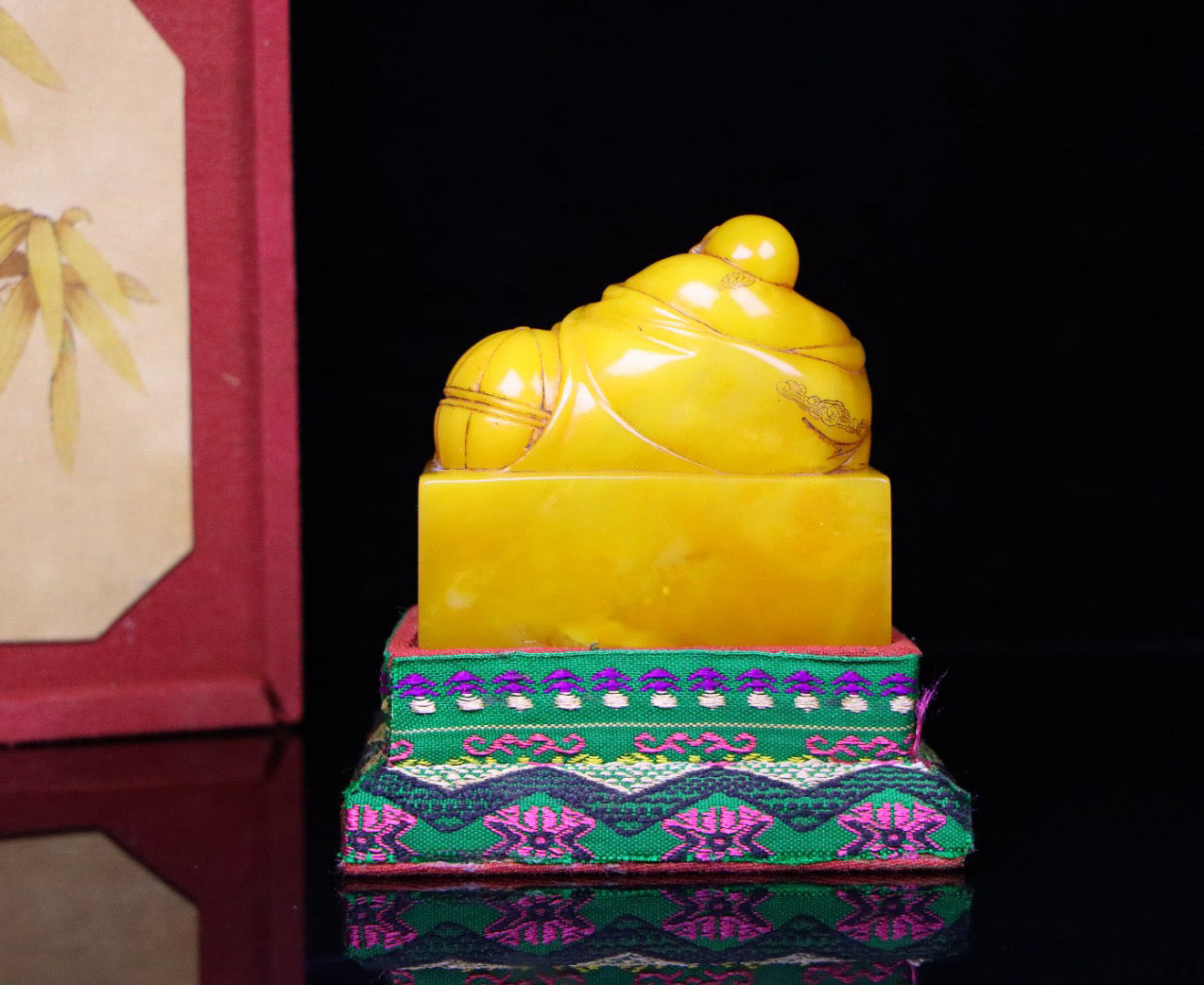 Shoushan Shitian Huangshi Sleeping Arhat Seal