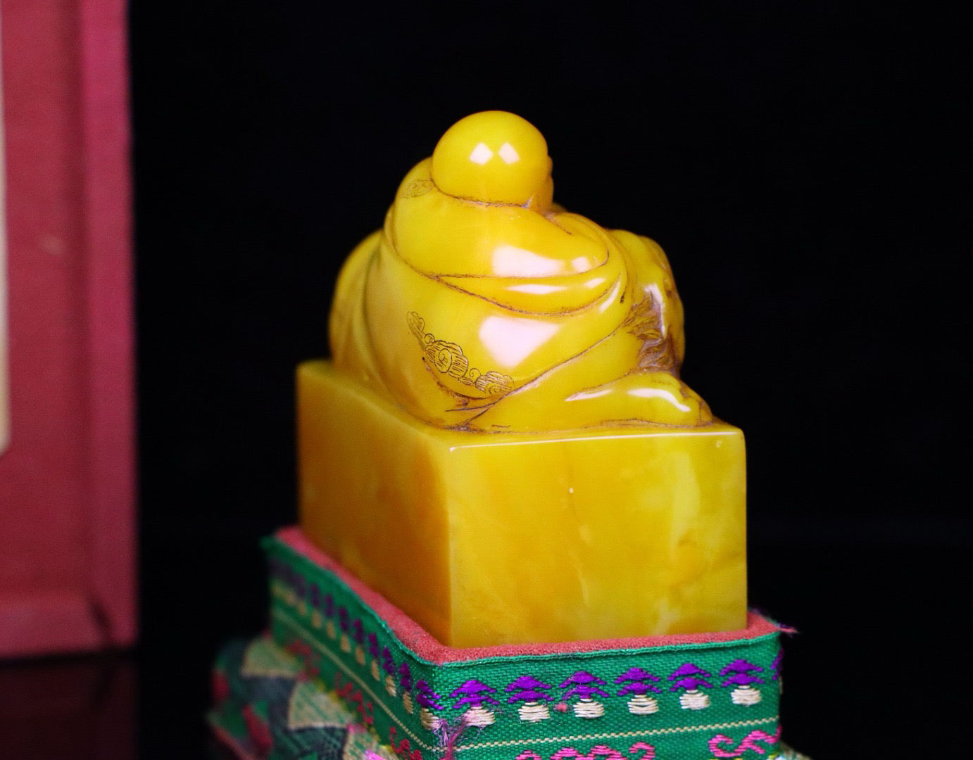 Shoushan Shitian Huangshi Sleeping Arhat Seal