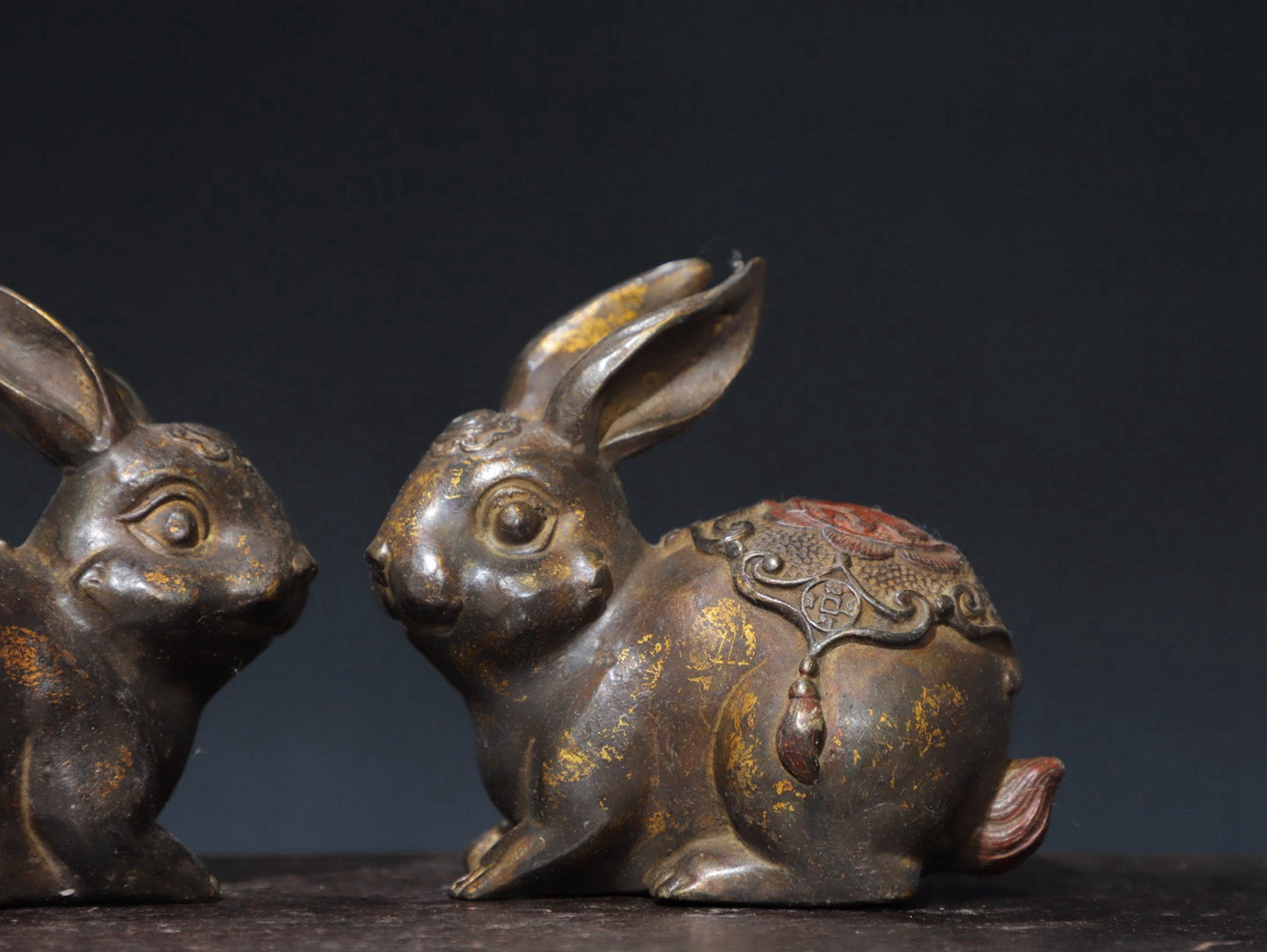 A pair of pure copper rabbit ornaments