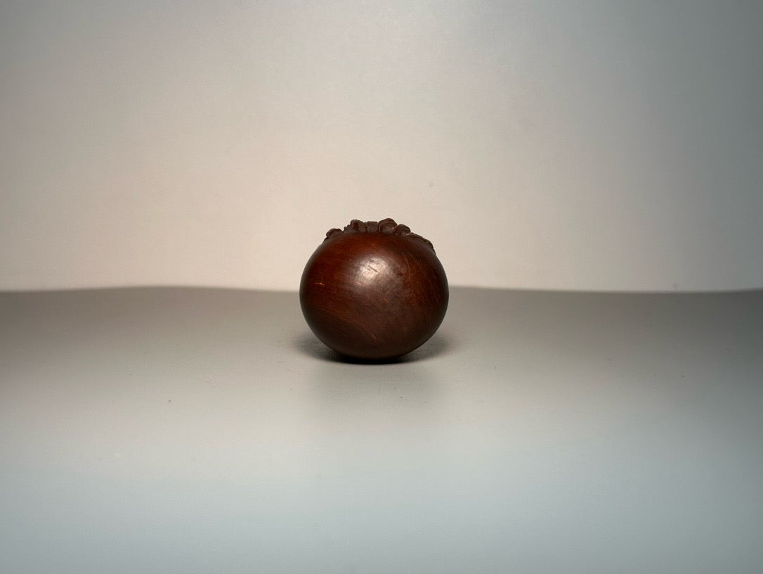 Chinese antique boxwood carving with exquisite craftsmanship to carve birthday gourds