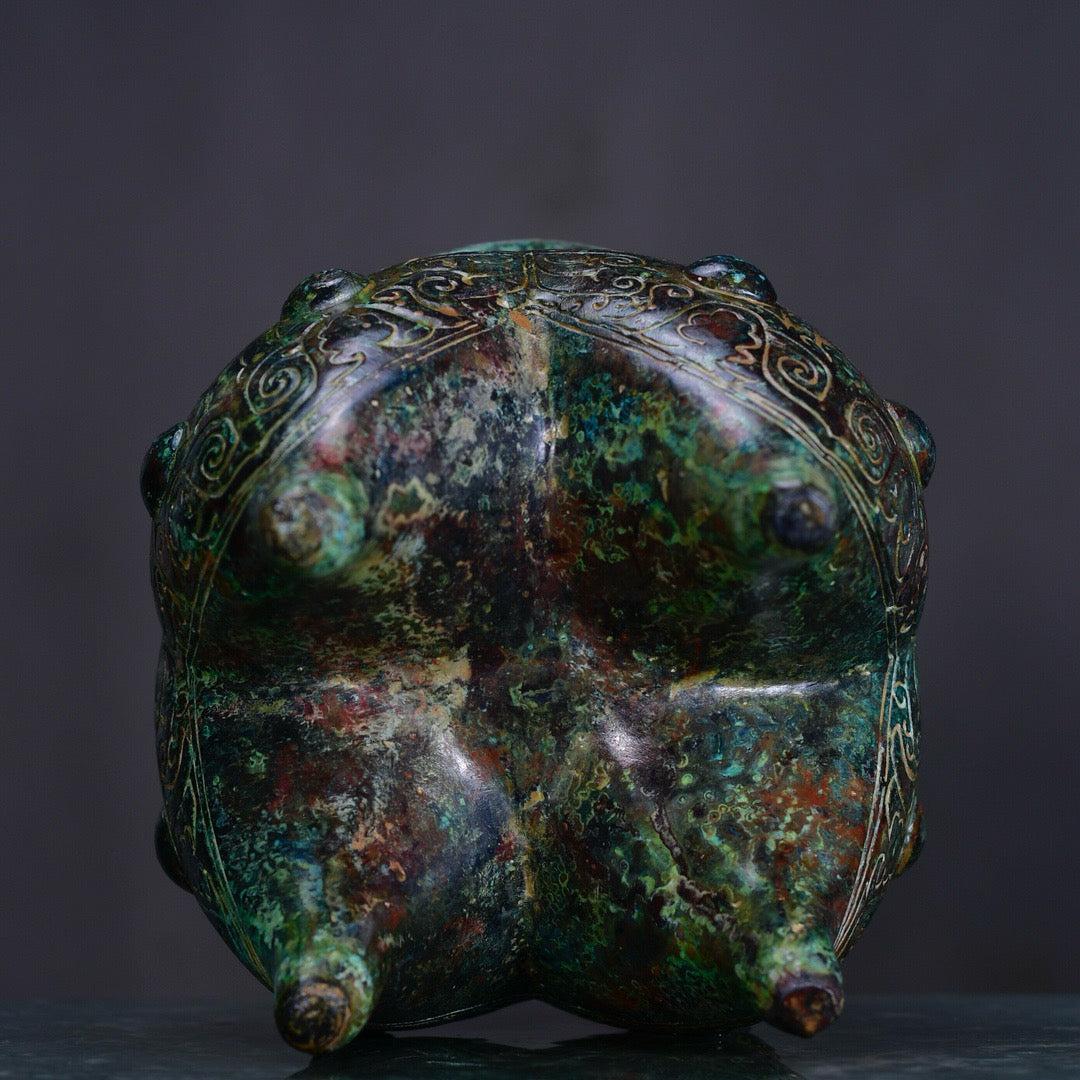 Chinese antique bronze tripod