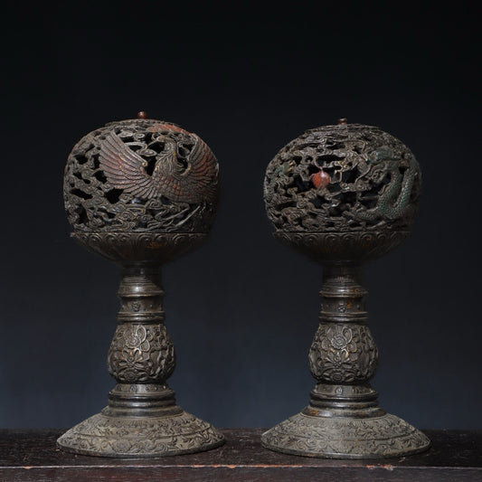 A pair of pure copper dragon and phoenix palace lanterns