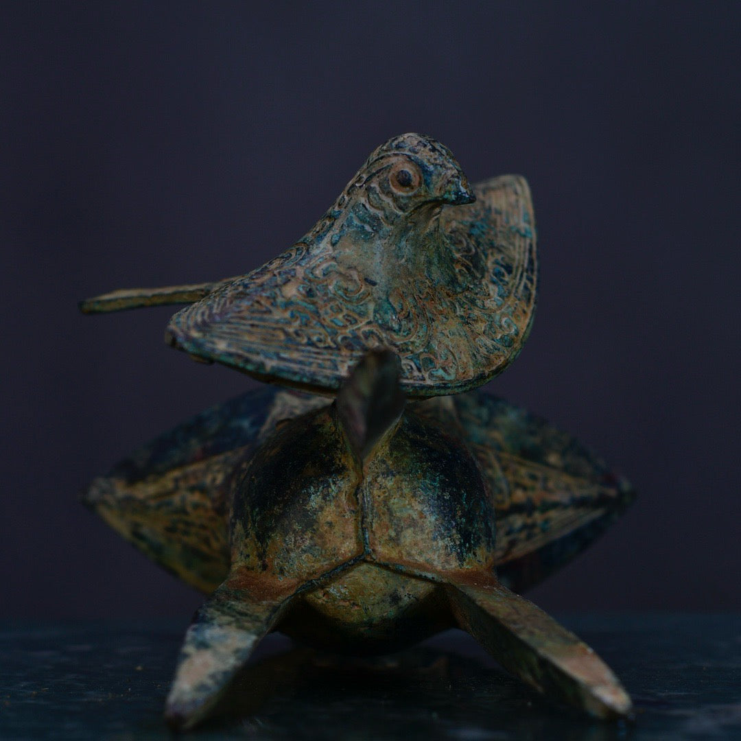 Chinese antique bronze swallow noble cup