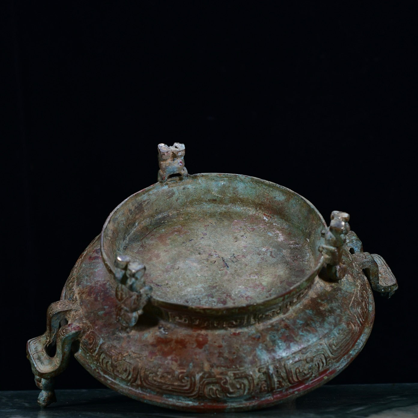 Chinese antique bronze fruit platter