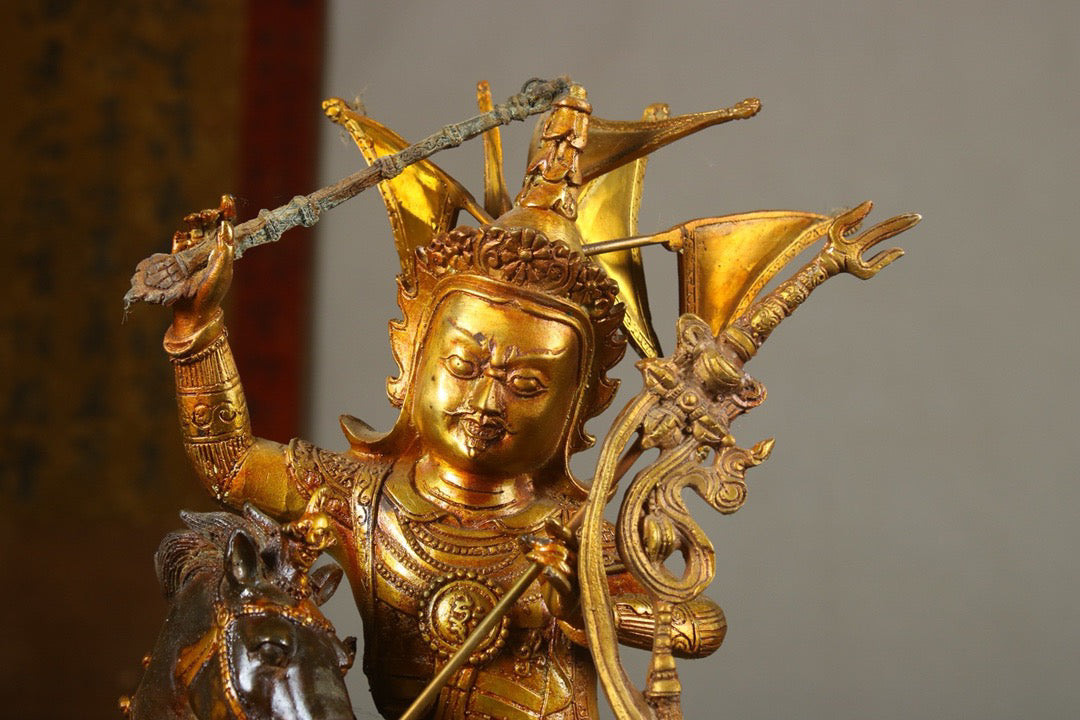 A Chinese antique bronze gilded handmade exquisite horse protector