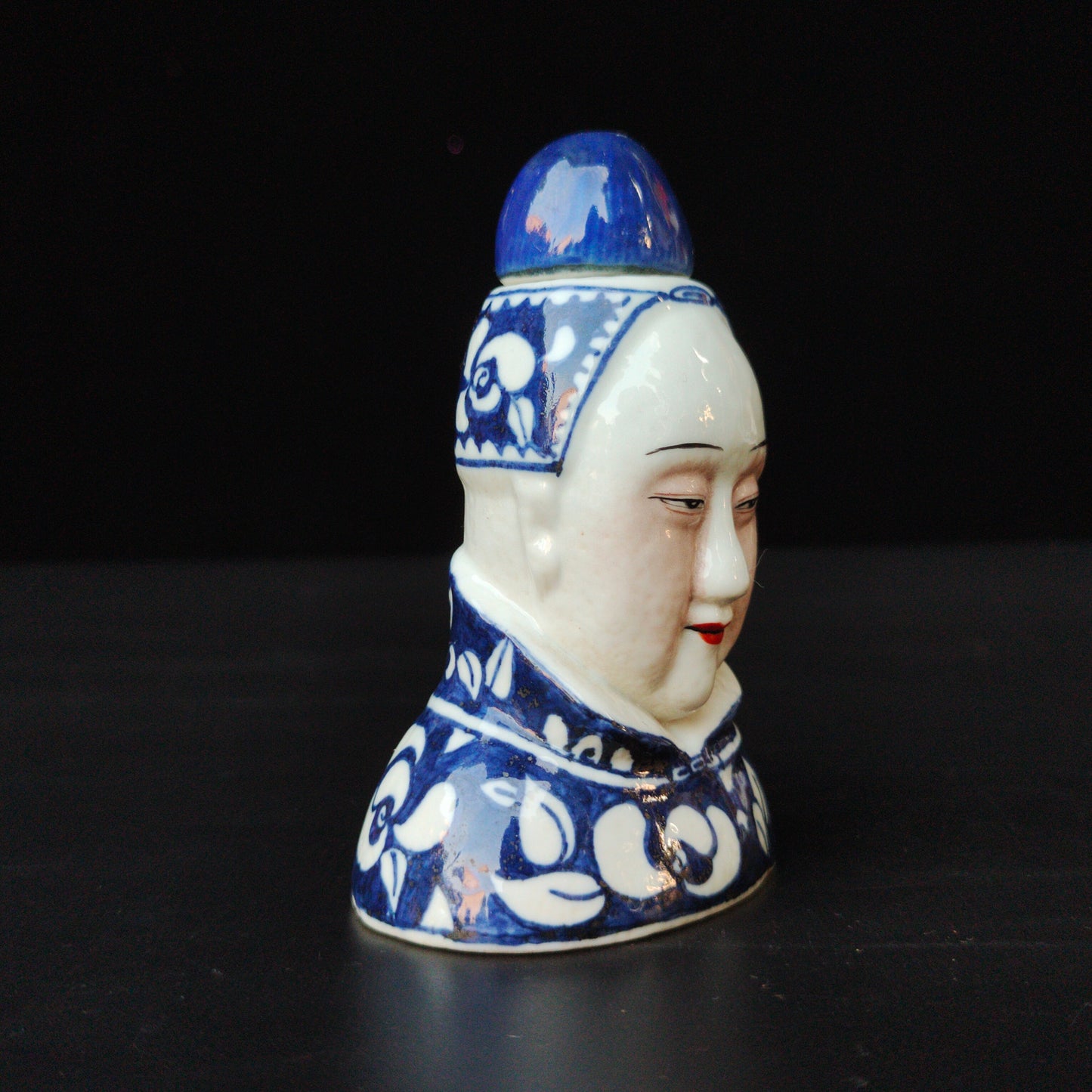 Chinese Antique Cixi Old Blue and White Snuff bottle Jewelry Collection