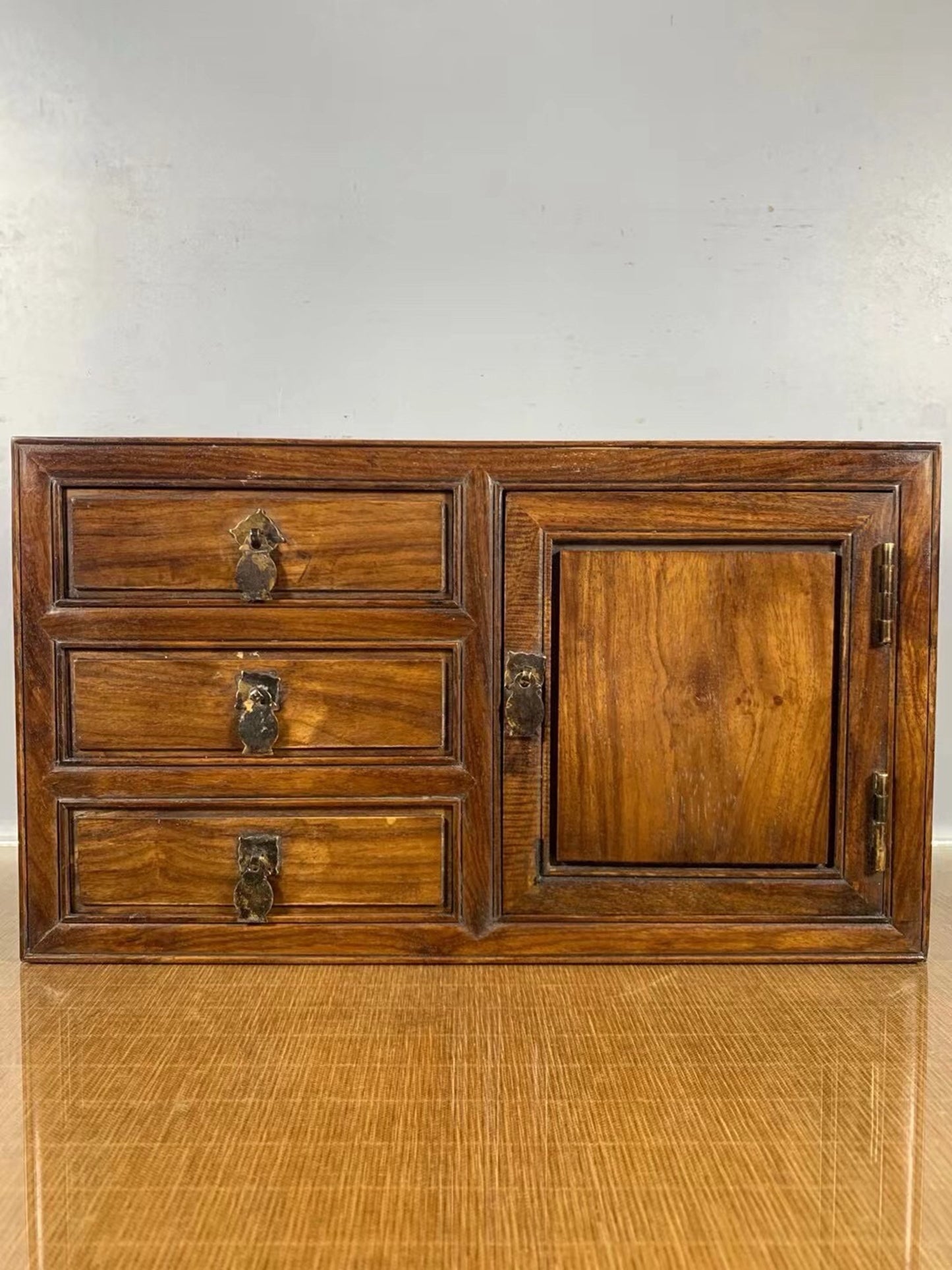 Chinese antique rosewood cabinet