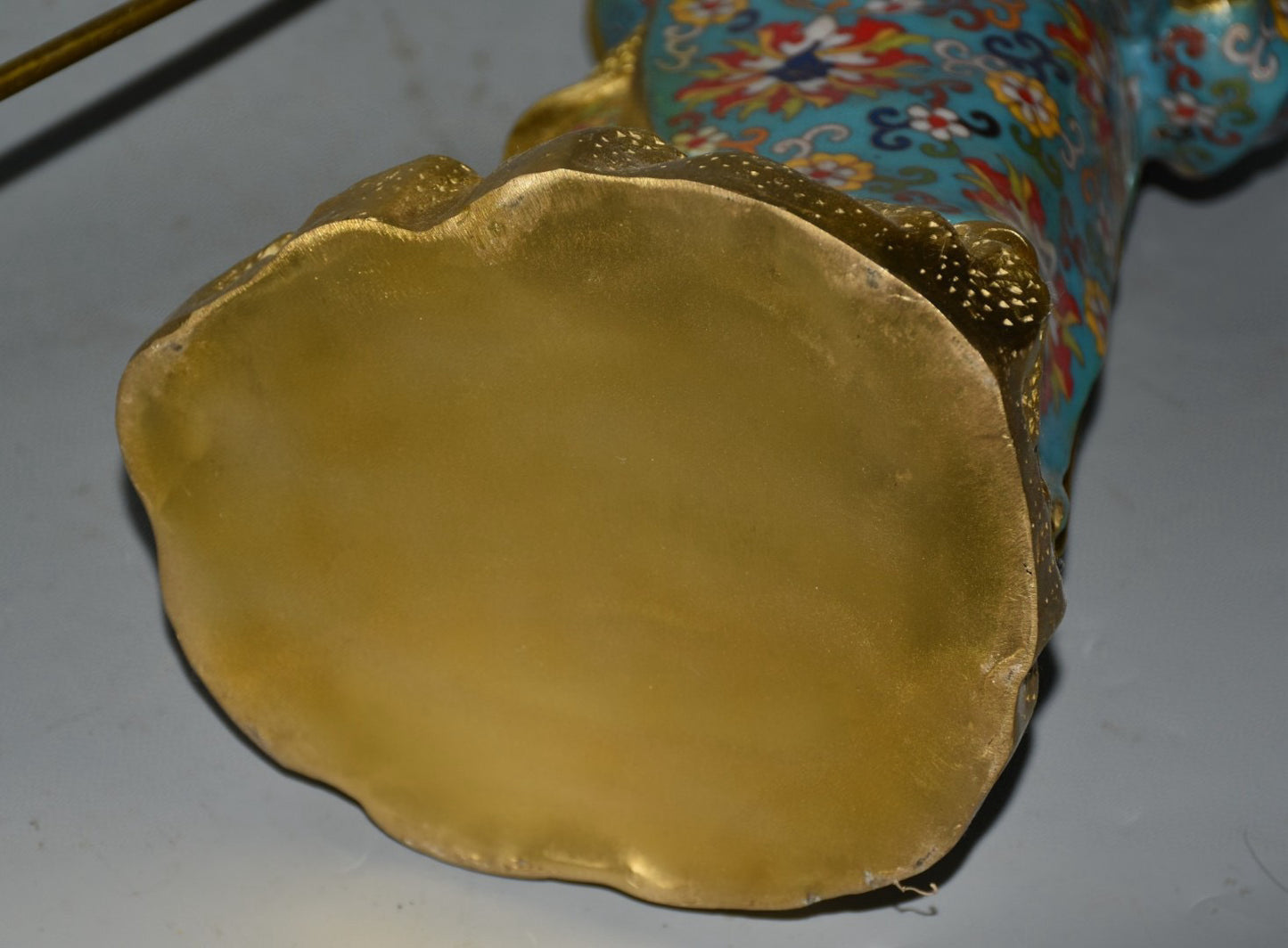Pure copper cloisonn é Guan Gong Wu Cai Shen ornament