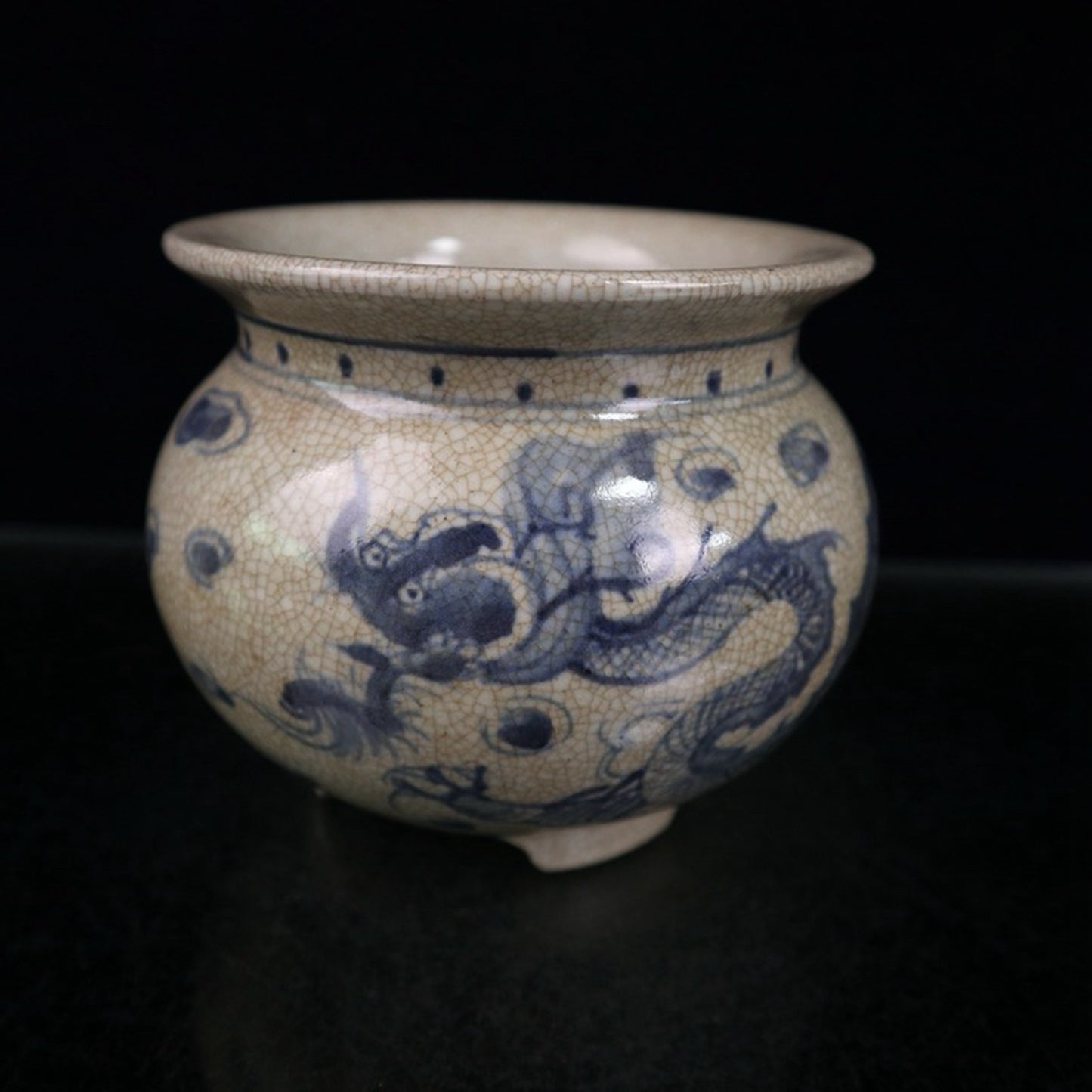 Open piece blue and white dragon pattern incense burner