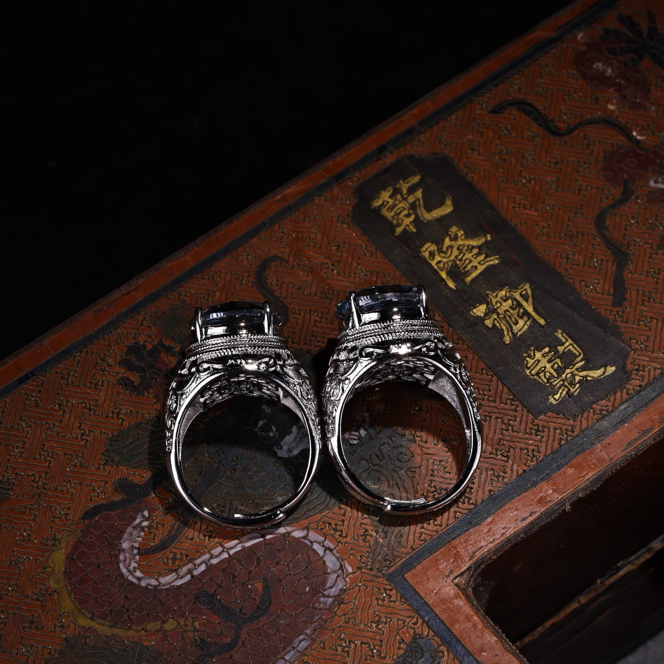A box of Chinese antique diamond rings