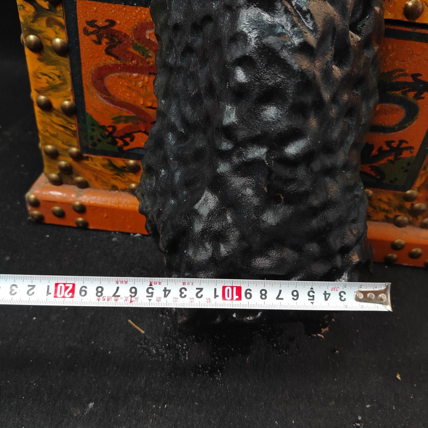 A box of Chinese antique meteorites