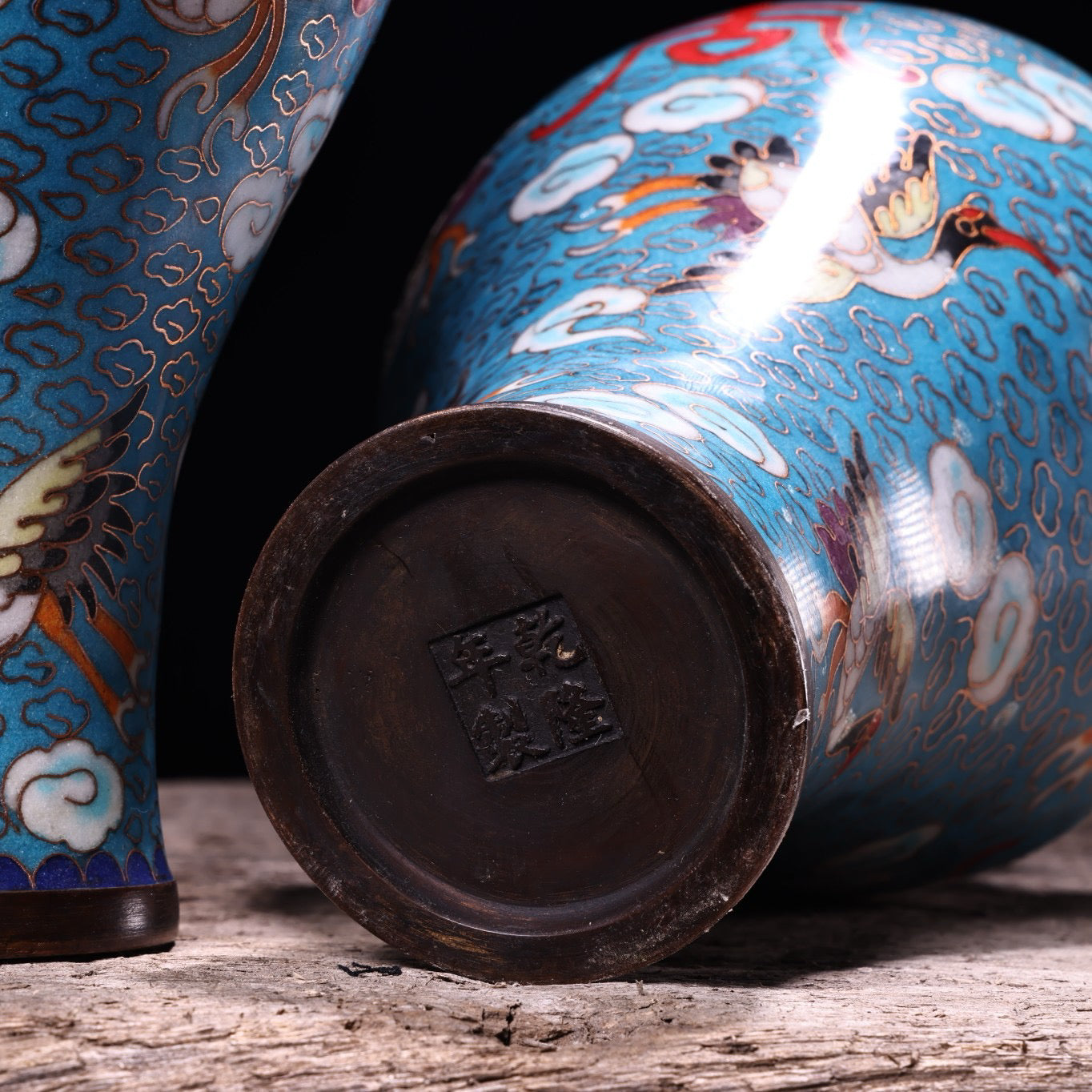 A pair of Chinese antique pure copper wire wound enamel cloisonn é vases