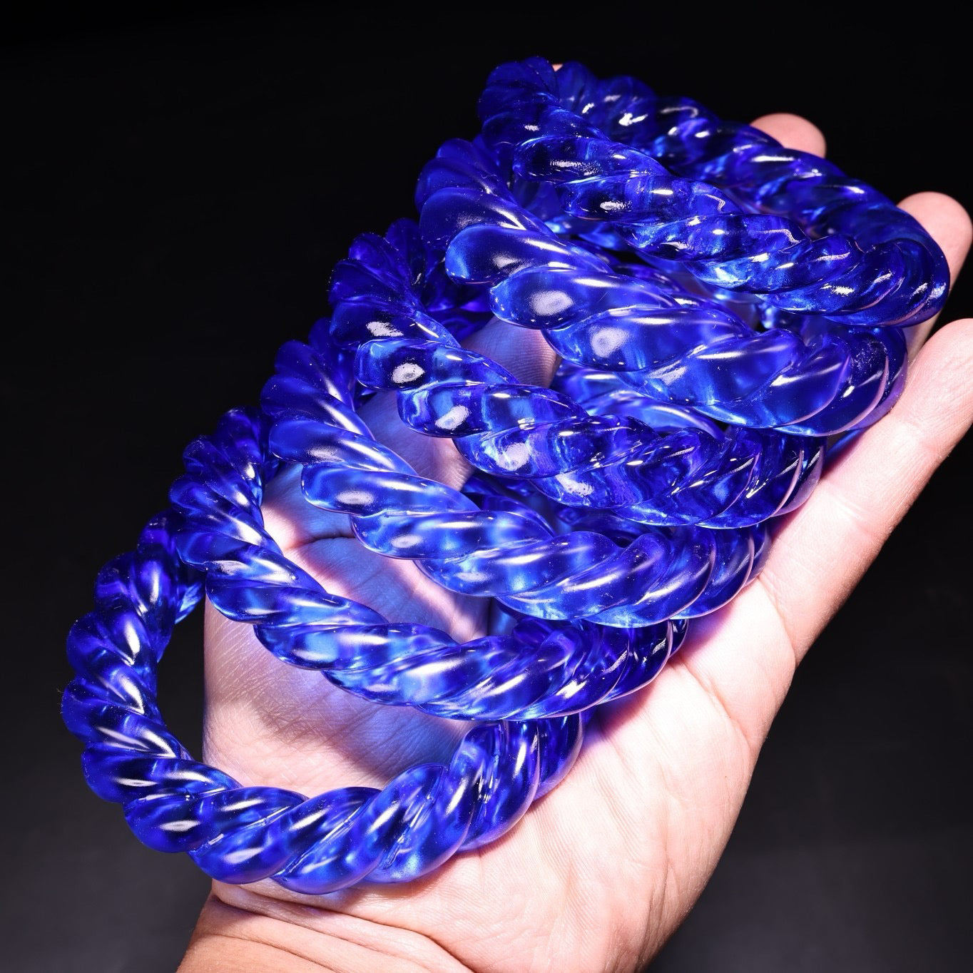 A box of Chinese antique sapphire carving Fried Dough Twists bracelet