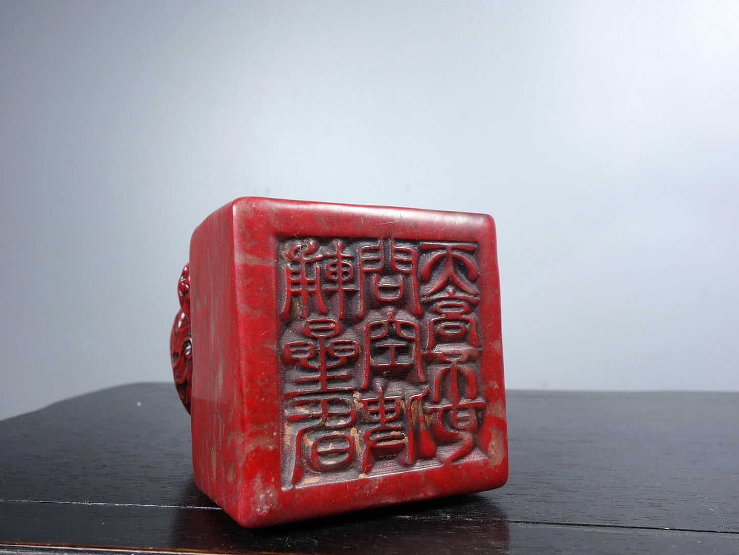 Chinese antique chicken blood stone finely carved auspicious beasts, attracting wealth and warding off evil seals