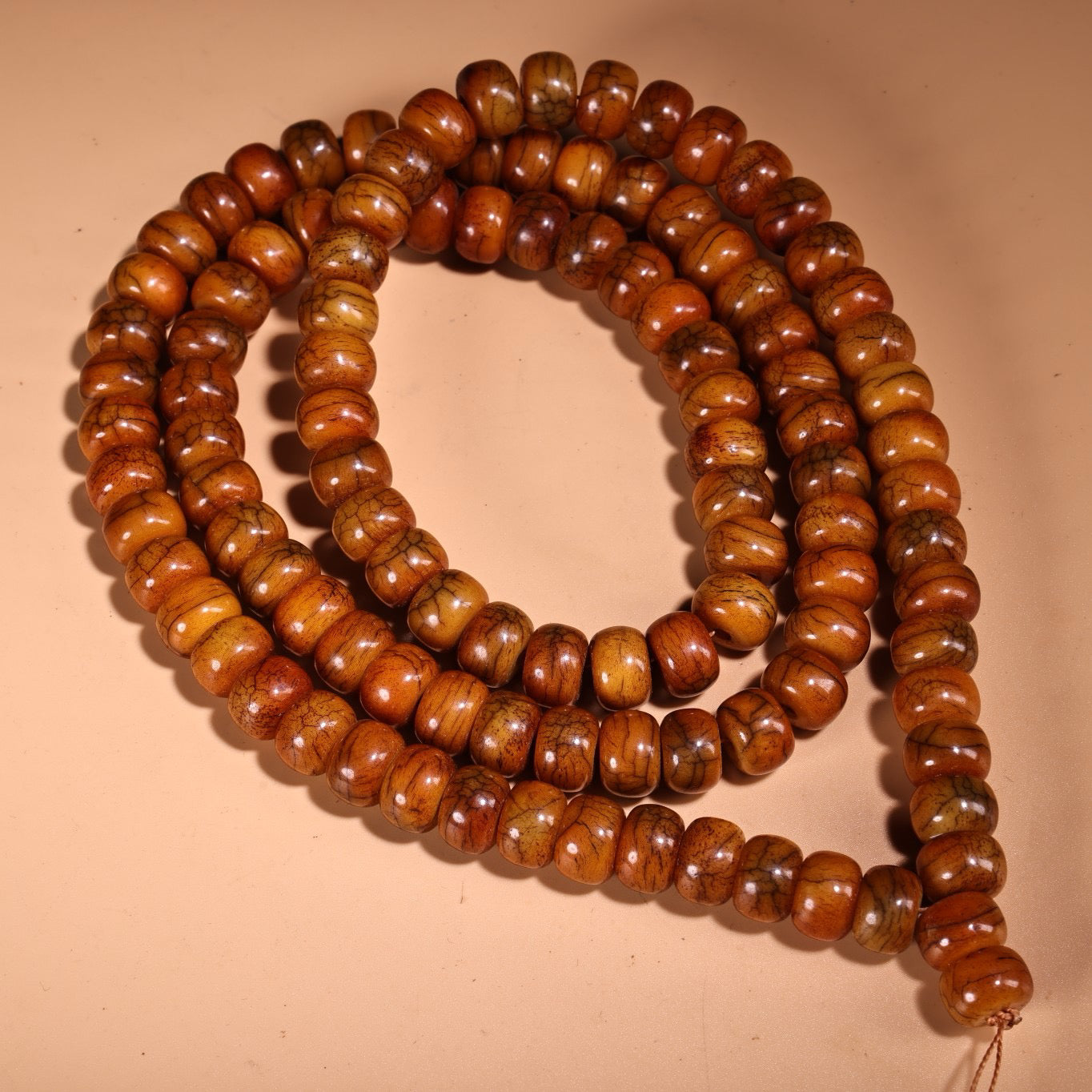 A Chinese antique prayer bead