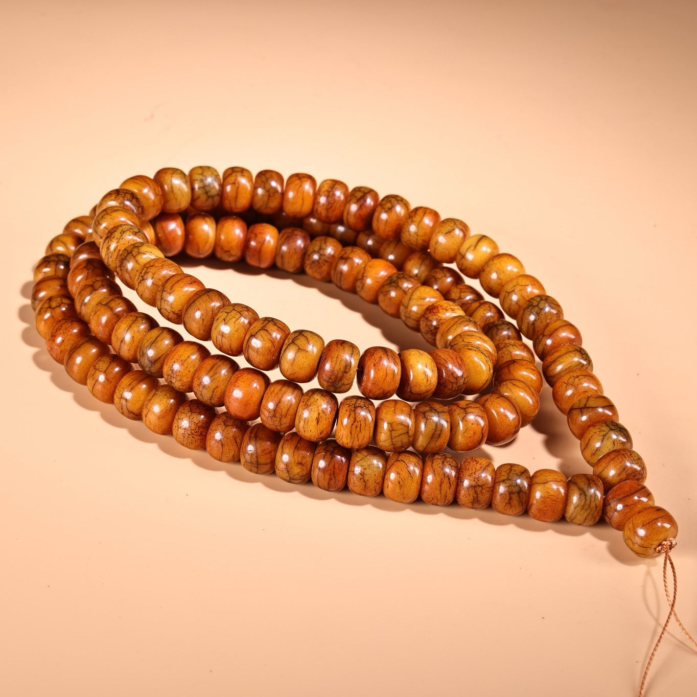 A Chinese antique prayer bead