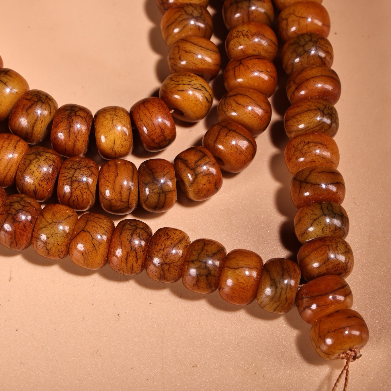 A Chinese antique prayer bead