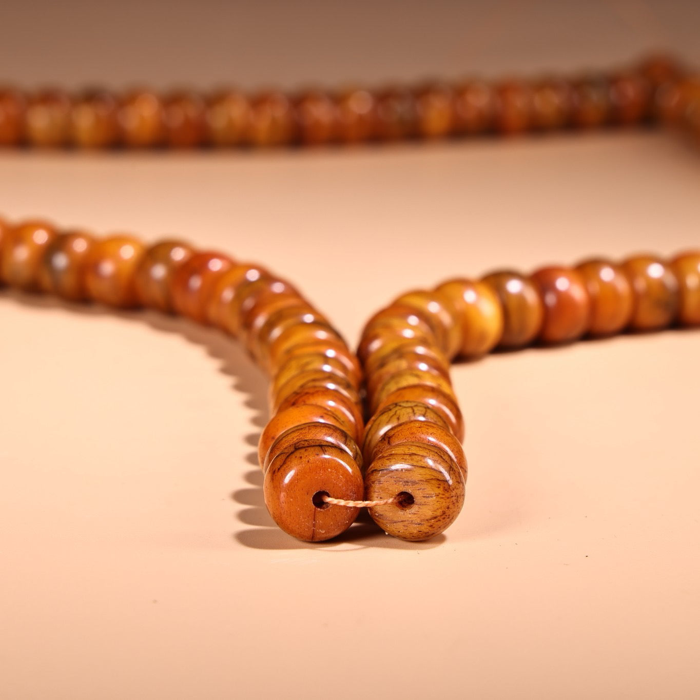A Chinese antique prayer bead