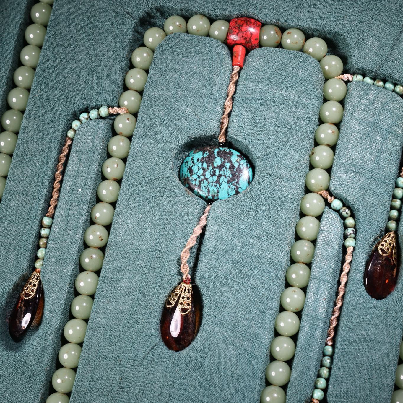 A box of Chinese antique court beads