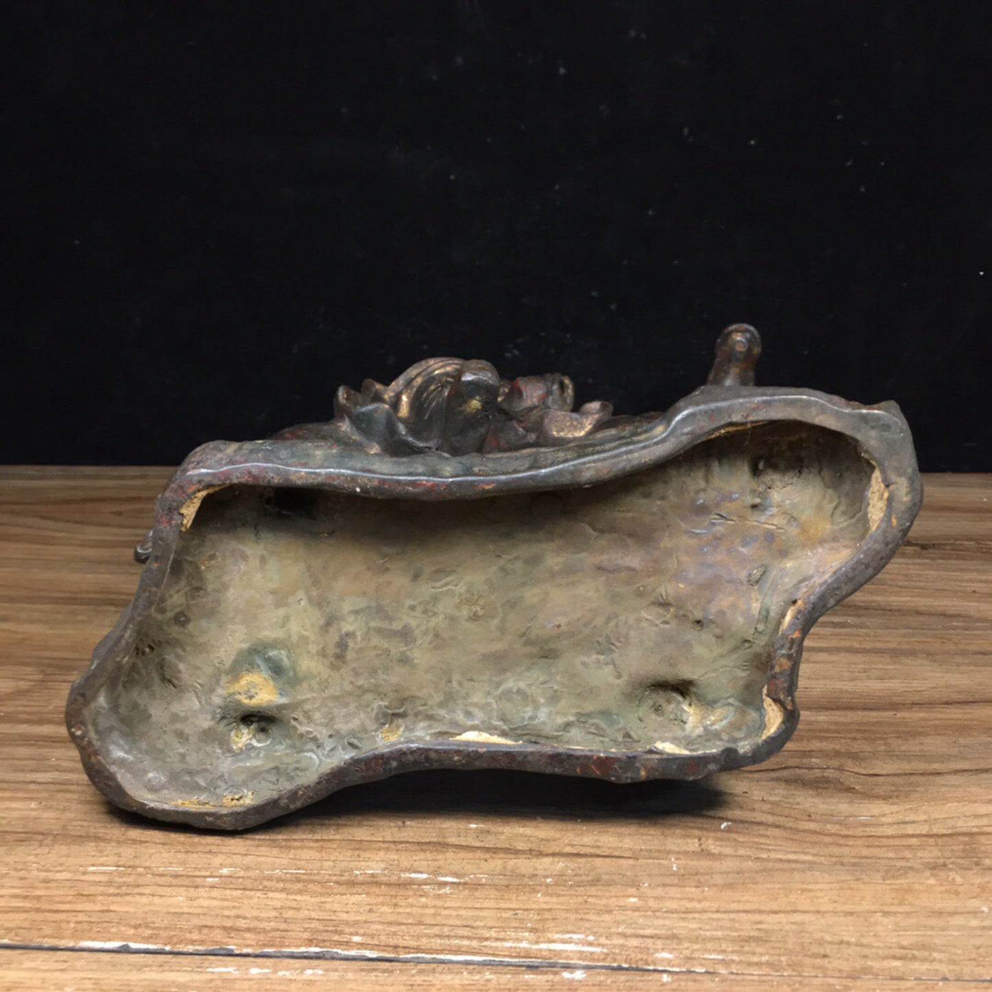 Chinese antique pure copper ginger tooth statue