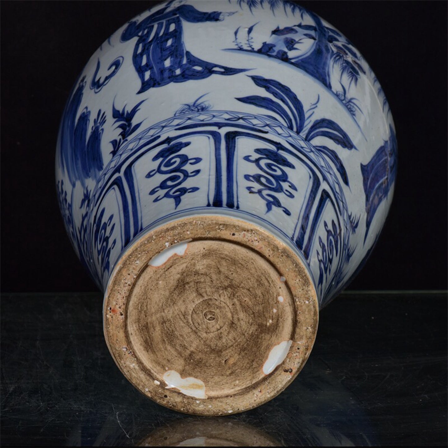 Chinese antique blue and white figure story patterned plum vase