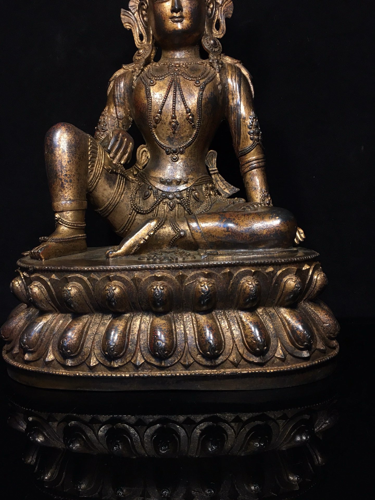 Chinese antique pure copper statue of Avalokitesvara Bodhisattva