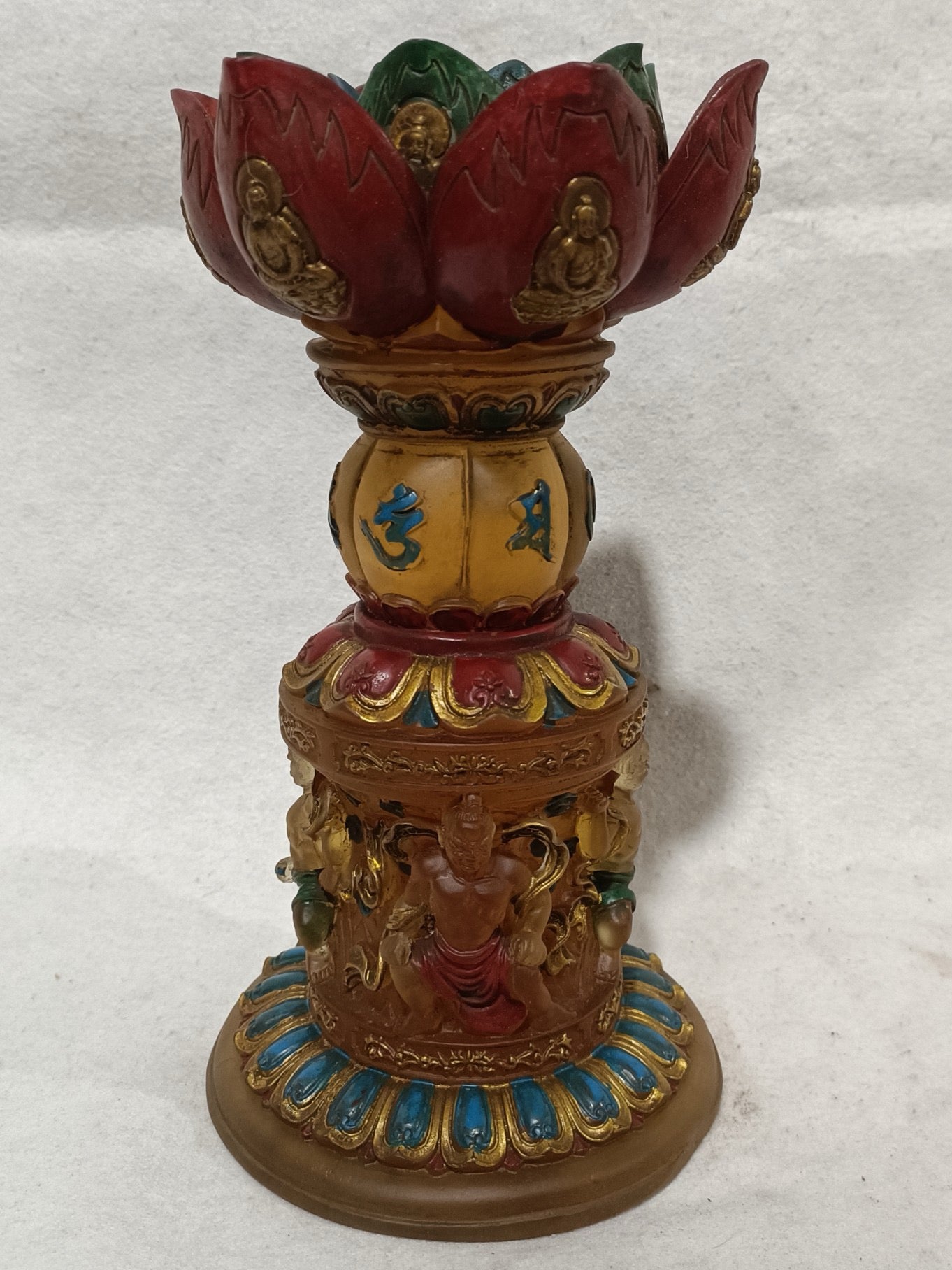 Yellow glazed lotus lamp