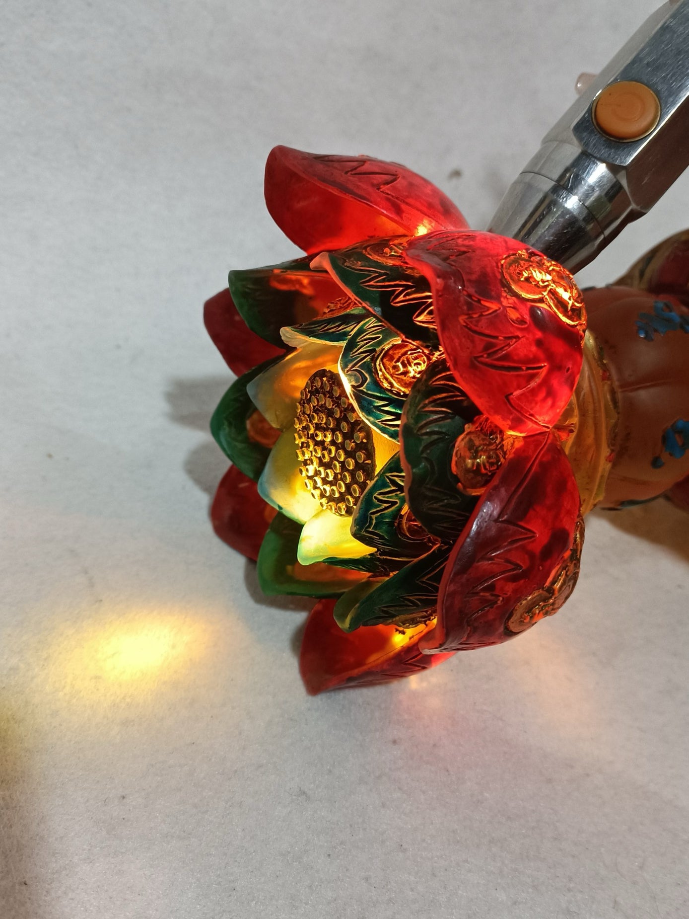 Yellow glazed lotus lamp