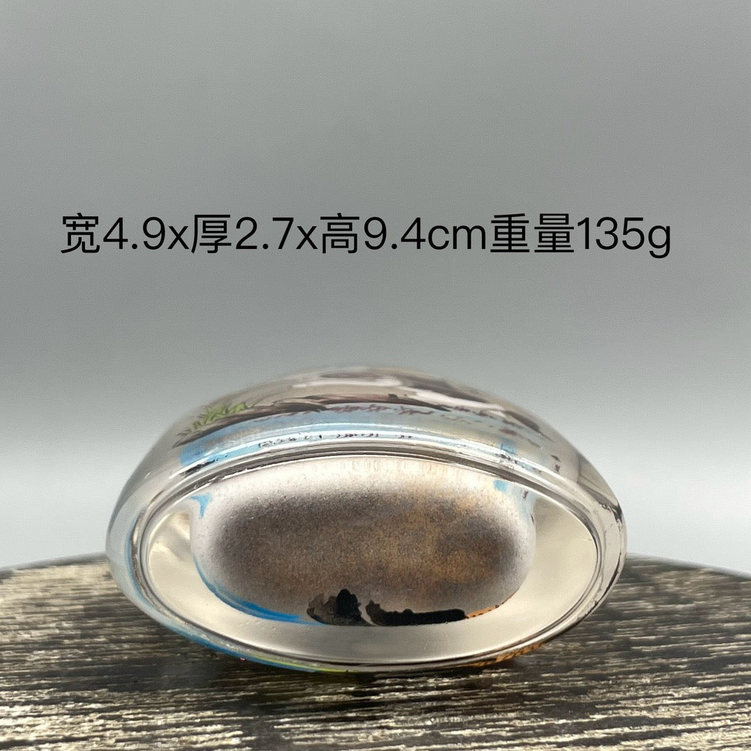 Chinese antique thick tire old glass snuff bottle