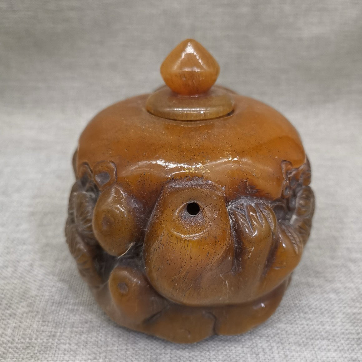 Cowhorn teapot