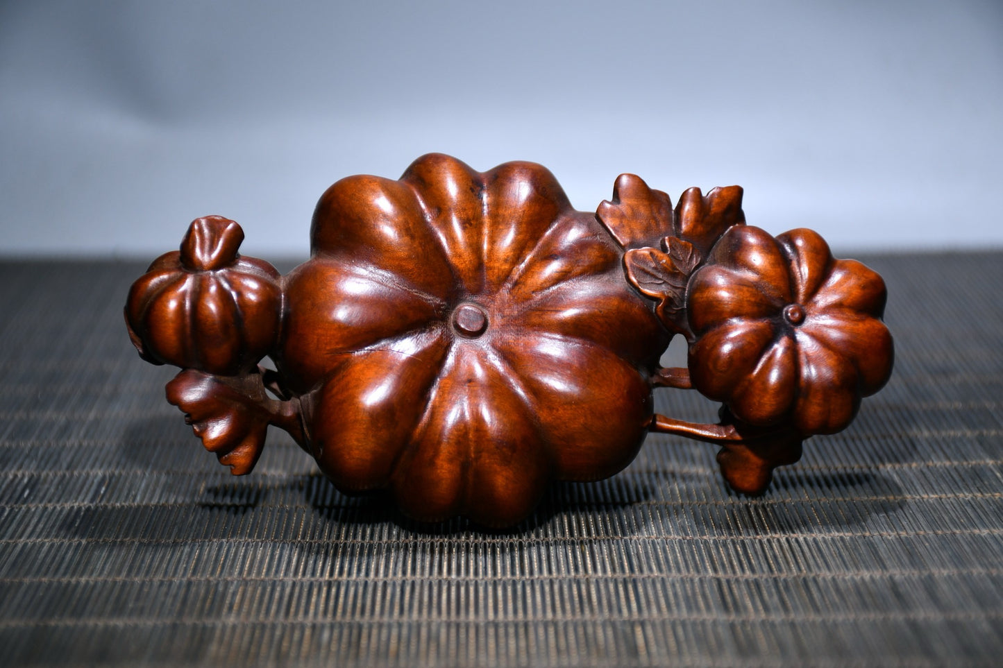 Huangyang wood precision carving pen holder