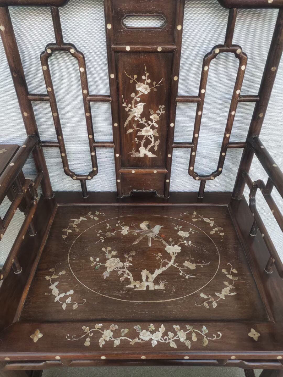 A set of Chinese antique rosewood grand chairs