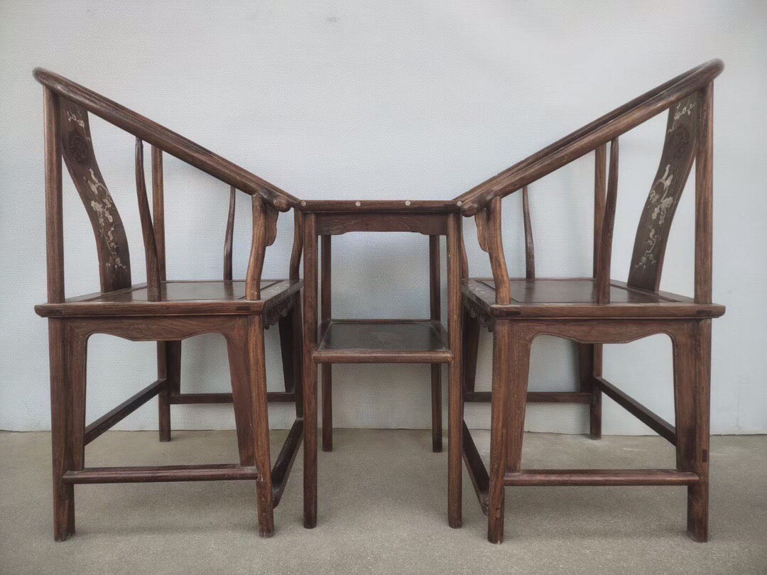 A set of antique Chinese rosewood armchair