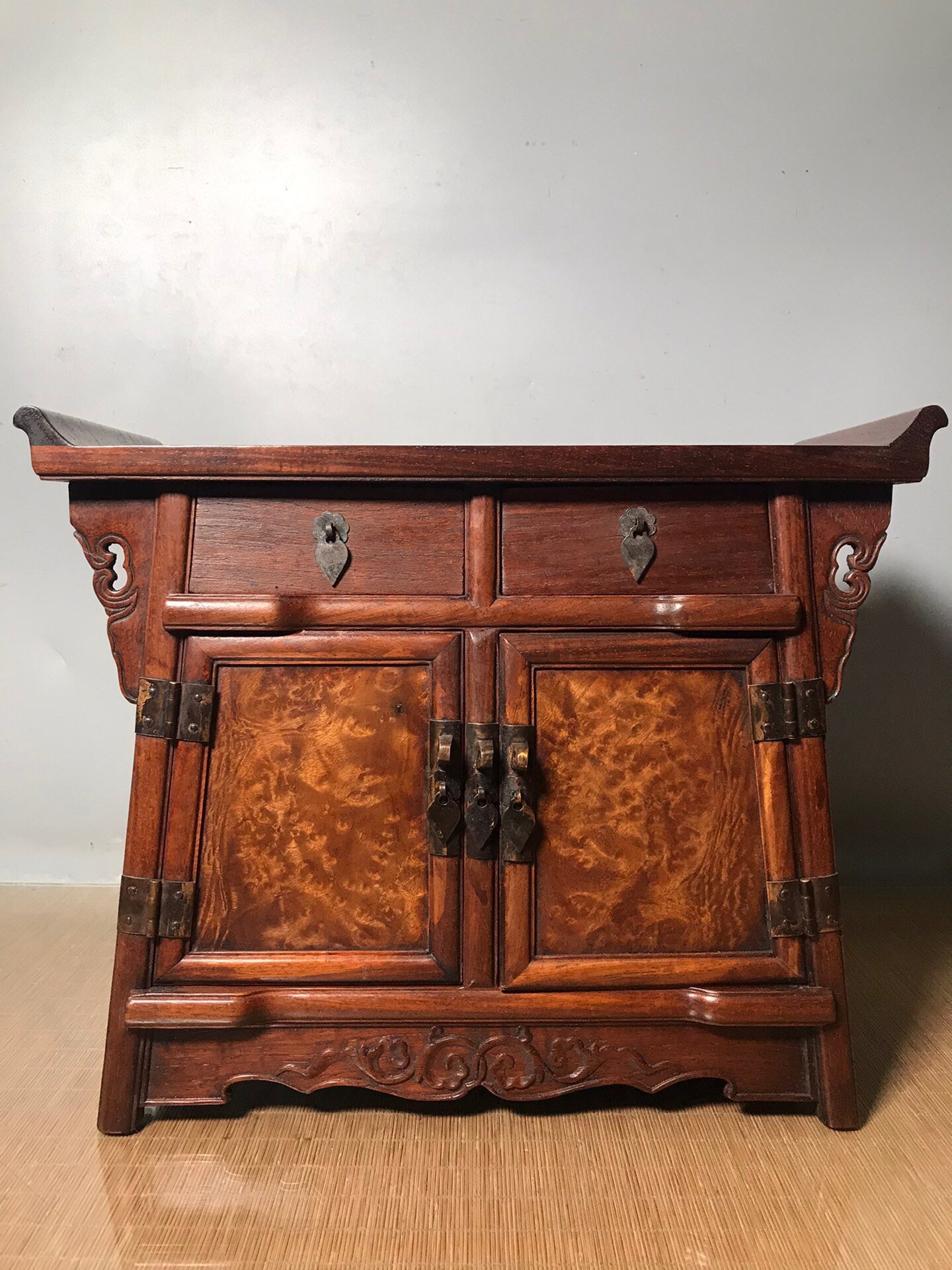 Chinese antique rosewood cabinet