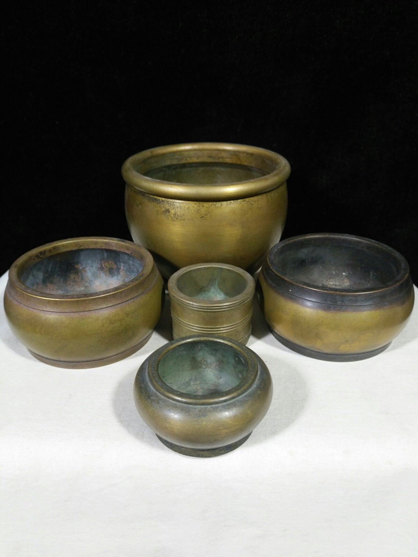 A set of Chinese antique pure copper "Jucai Guan"