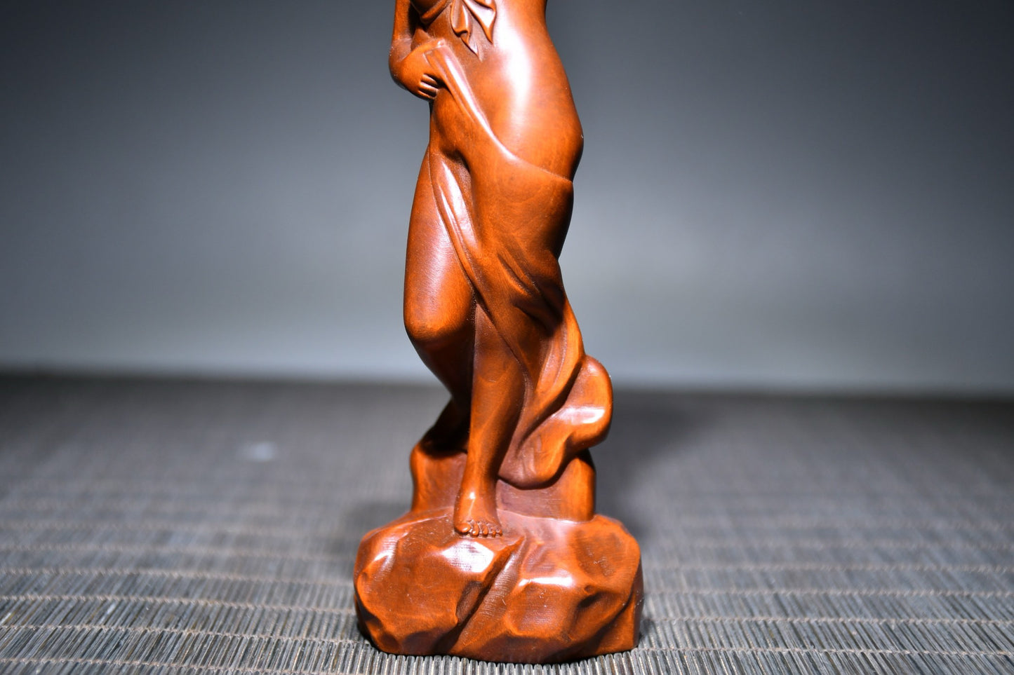 Small leaved boxwood carved female statue